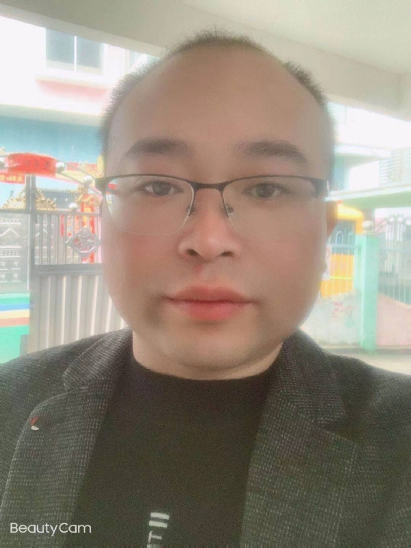 海阔凭鱼跃的第一张照片--父母相亲团