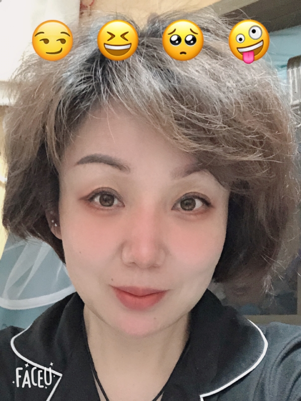飘拂的第一张照片--父母相亲团