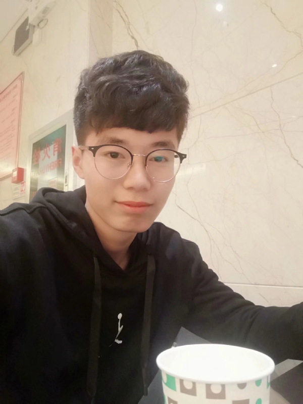 小张的第一张照片--父母相亲团