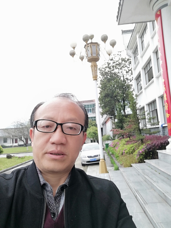 玫瑰祥云的第二张照片--父母相亲团