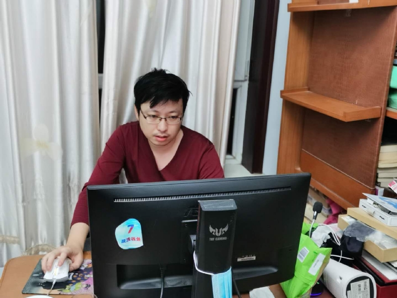 津彩的第一张照片--父母相亲团