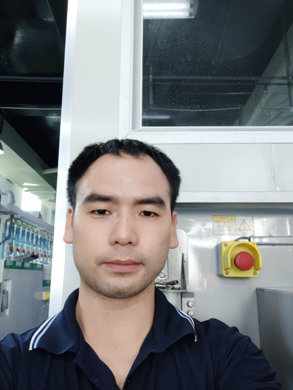 黄伟的第一张照片--父母相亲团