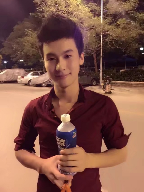 皮特王的第三张照片--父母相亲团