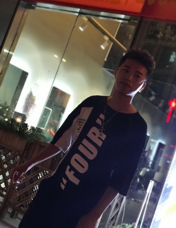 寻找的第一张照片--父母相亲团