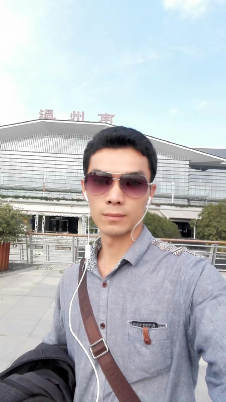 错把真心喂了狗的第三张照片--父母相亲团