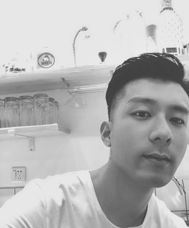 jimmy的第一张照片--父母相亲团