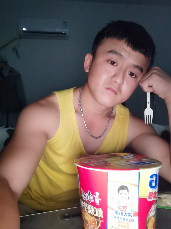飞飞的第三张照片--父母相亲团