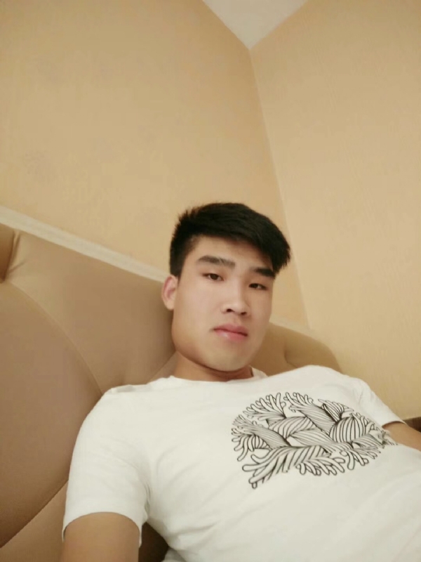 谁不曾孤单上路的第一张照片--父母相亲团
