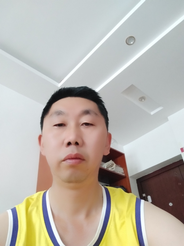 写尽半生纸上酸的第一张照片--父母相亲团