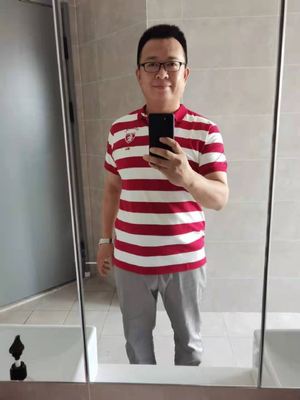 行走的打桩机的第二张照片--父母相亲团