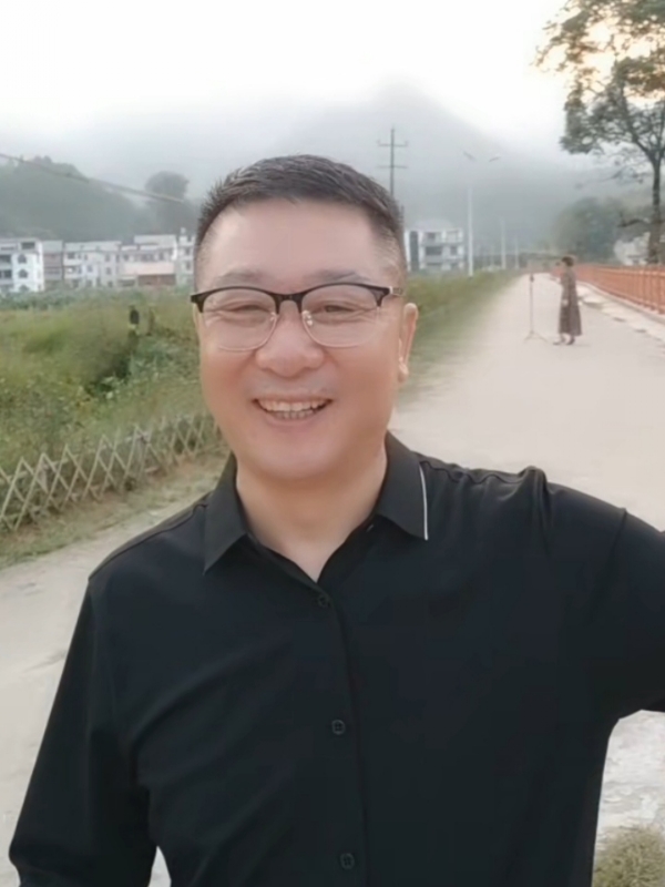在這裡等你的第四张照片--父母相亲团
