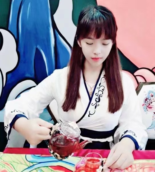 小玉的第一张照片--父母相亲团