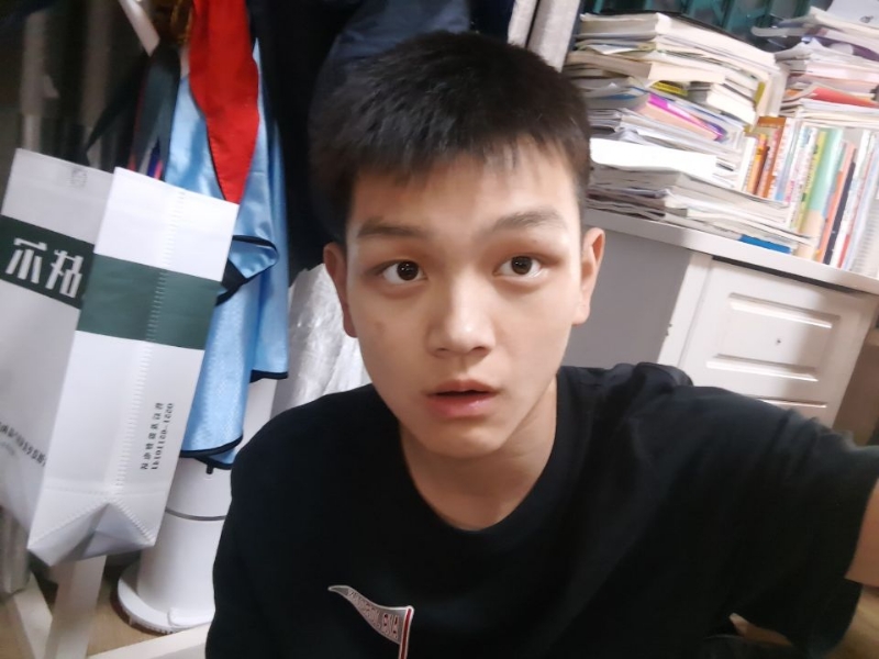 找人月的第一张照片--父母相亲团