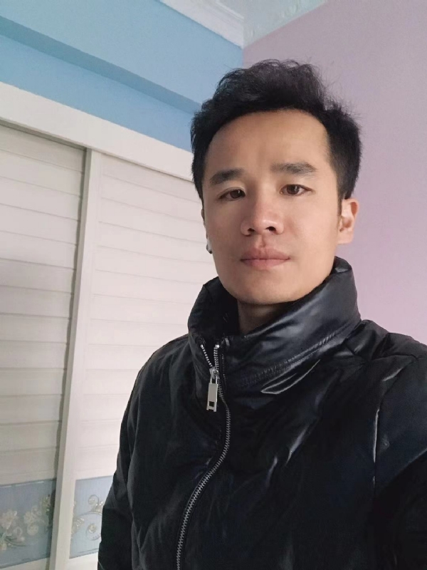 小杨哥的第二张照片--父母相亲团