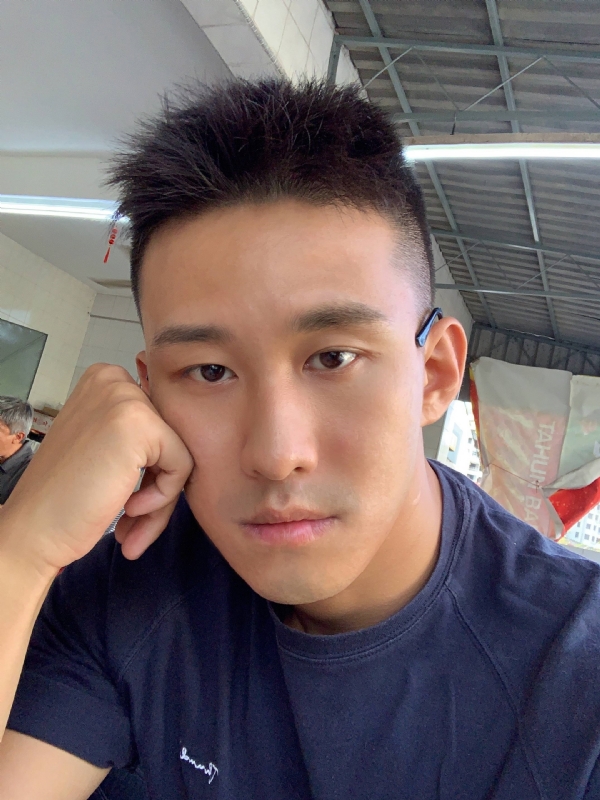 相见恨晚的第二张照片--父母相亲团