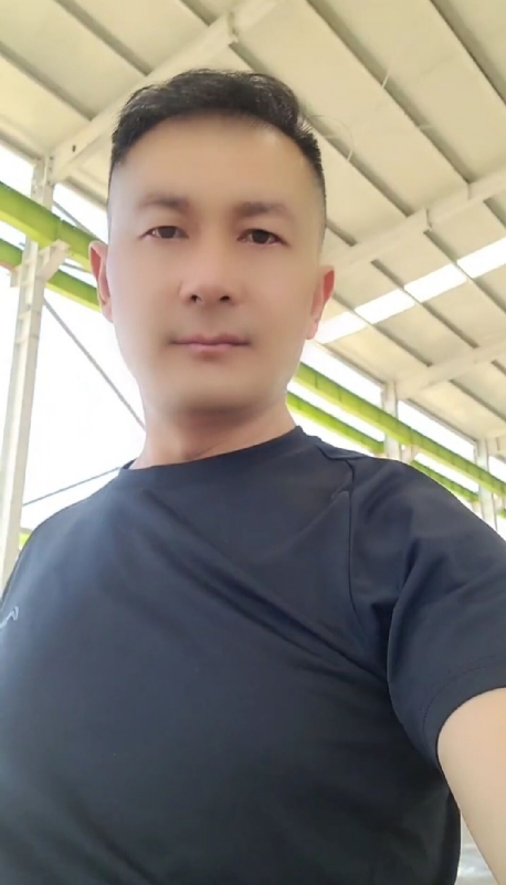ZHANGHAO的第一张照片--父母相亲团