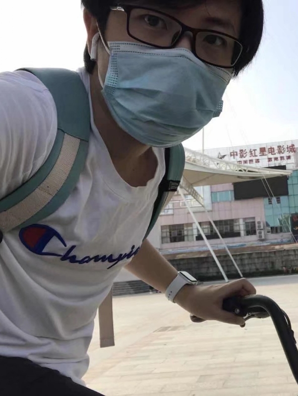 丁先生的第二张照片--父母相亲团