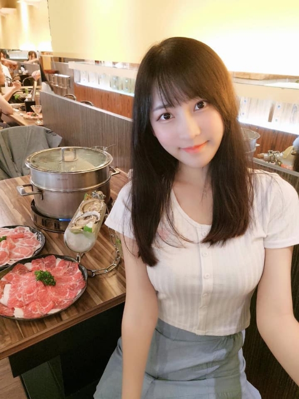 佳欣的第一张照片--父母相亲团
