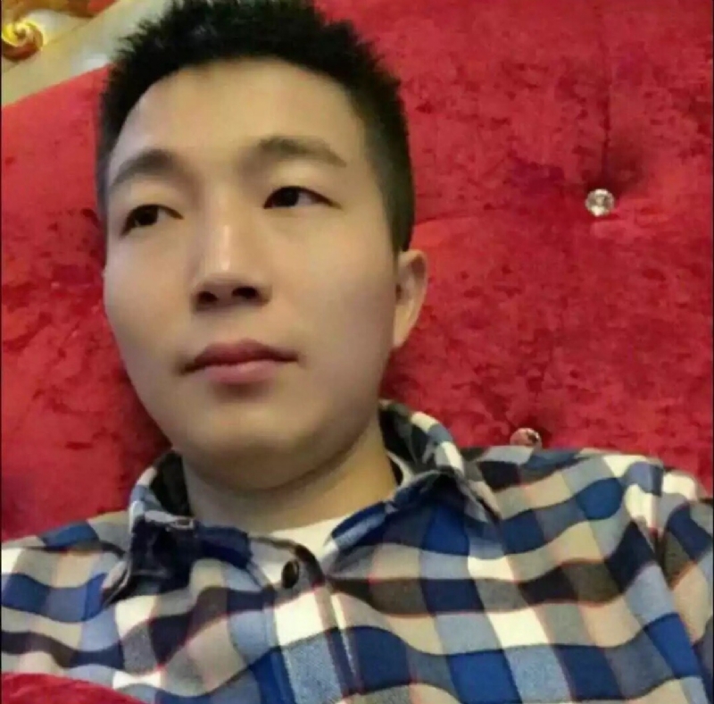 崩塌的信仰的第一张照片--父母相亲团