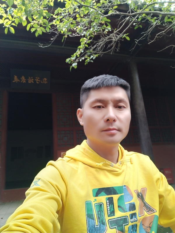 义字当头的第一张照片--父母相亲团