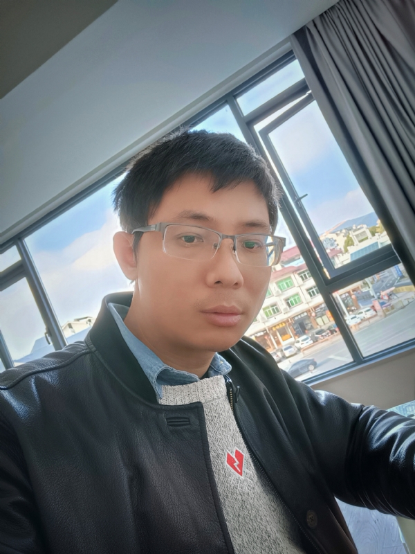 也许只是缺少一个拥抱的第二张照片--父母相亲团