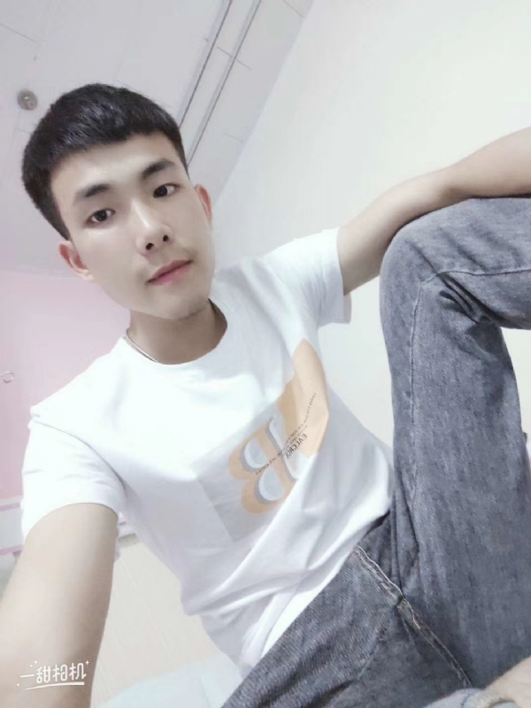 爱Q我的第一张照片--父母相亲团