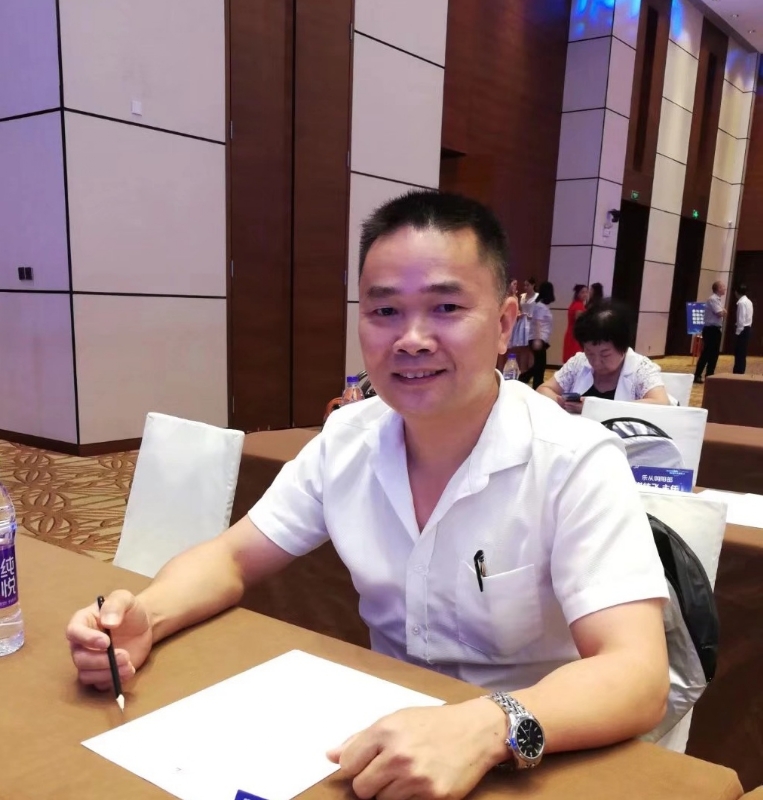 温馨港湾只差一个你的第一张照片--父母相亲团