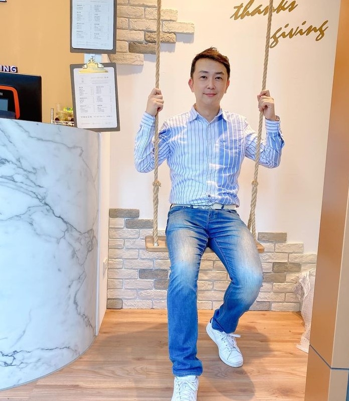陈道明的第四张照片--父母相亲团