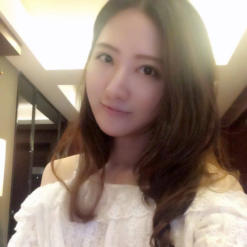 邓思帆的第一张照片--父母相亲团