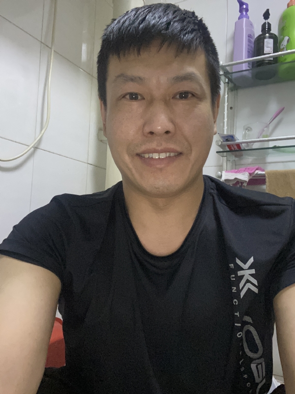 王先生的第一张照片--父母相亲团