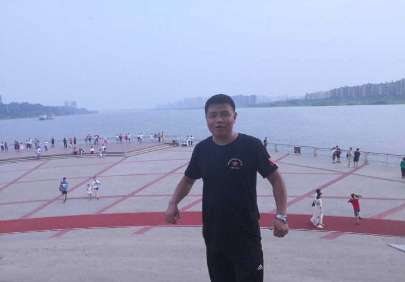 曾经心疼的我的第一张照片--父母相亲团