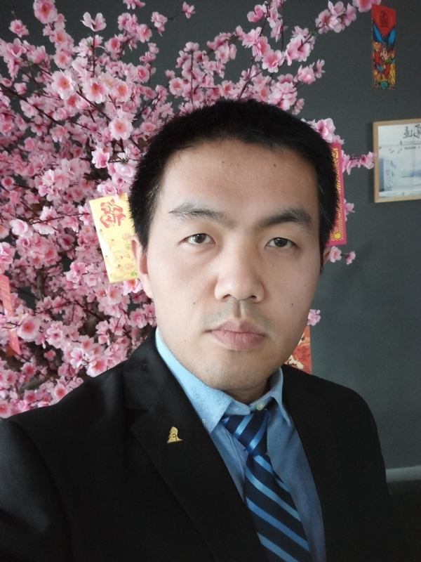 我就是个翻译的第二张照片--父母相亲团