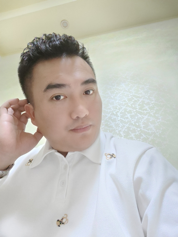 哈哈先生的第一张照片--父母相亲团