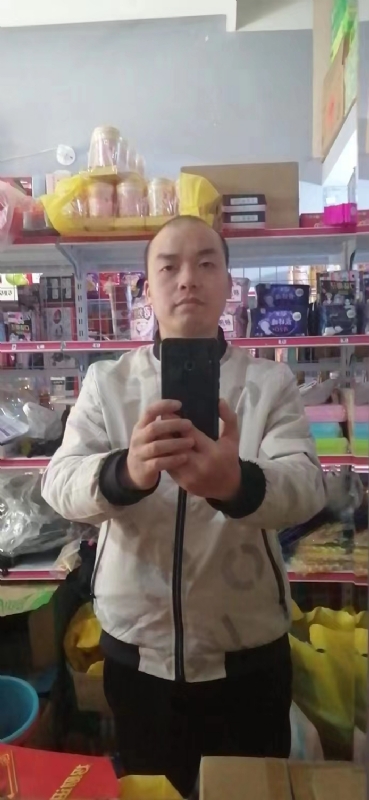 便利店的第一张照片--父母相亲团