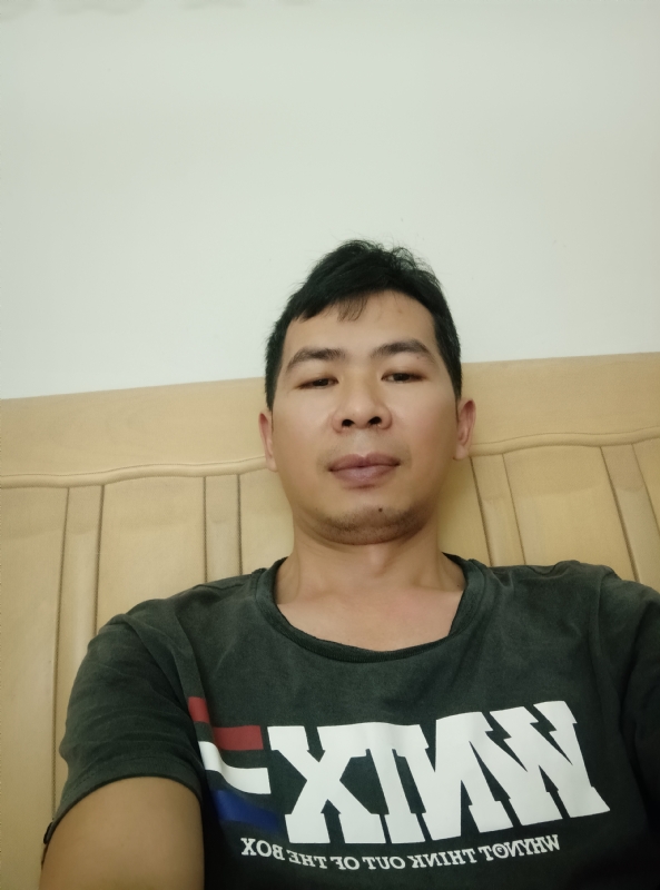小伙子的第四张照片--父母相亲团