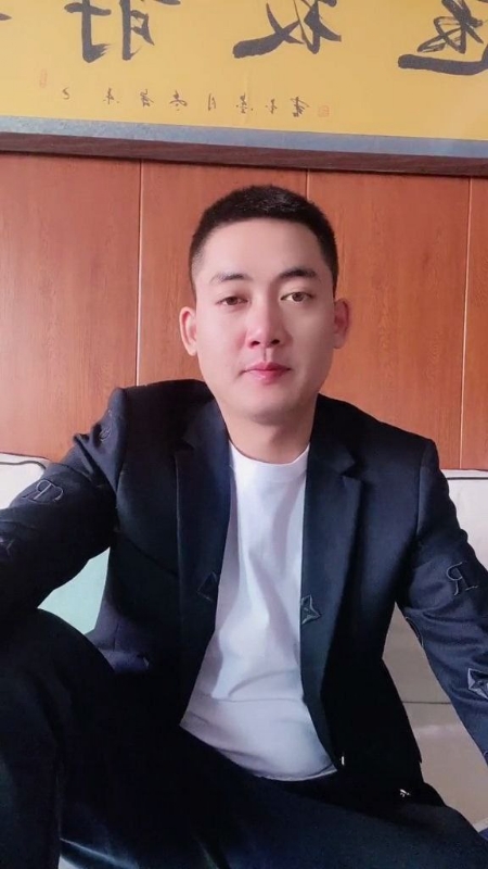 李泽胜的第一张照片--父母相亲团