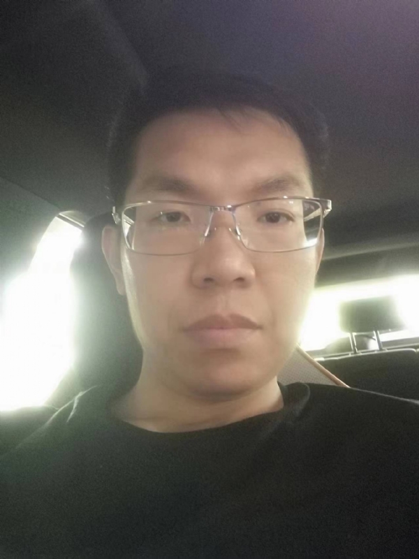 小黑包的第一张照片--父母相亲团
