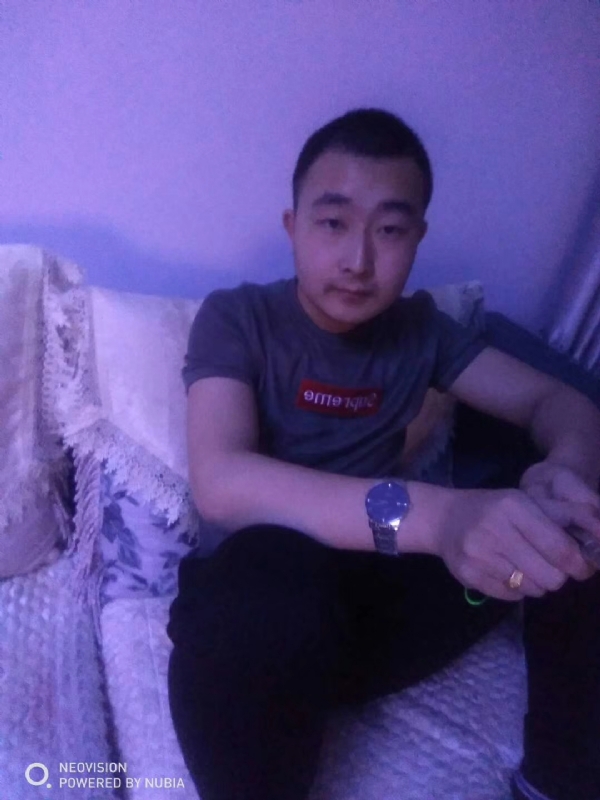 赵辉的第二张照片--父母相亲团