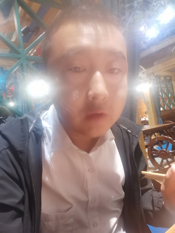 赵辉的第三张照片--父母相亲团
