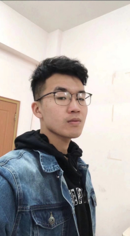 梁凯的第一张照片--父母相亲团