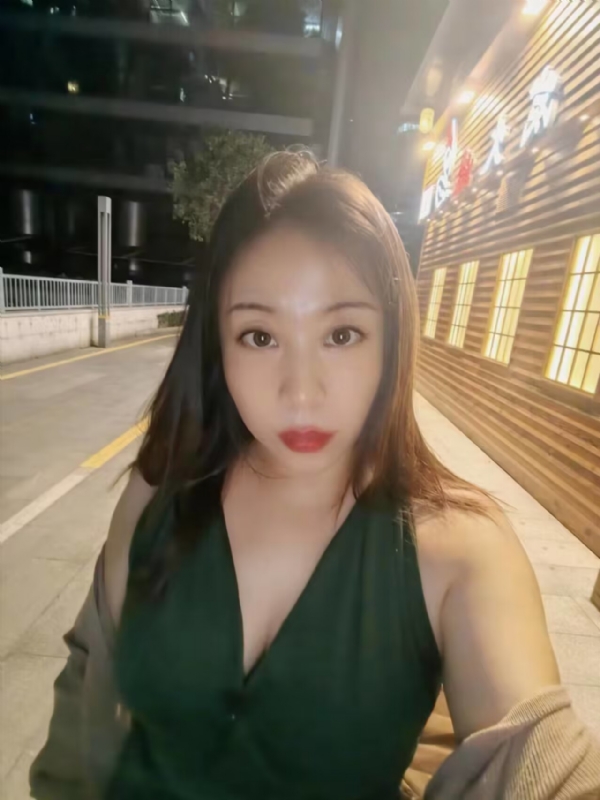 叶子青青的第三张照片--父母相亲团
