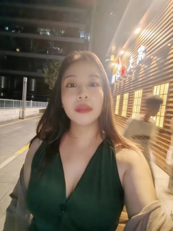 叶子青青的第四张照片--父母相亲团