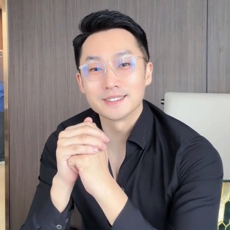 阳光大男孩的第一张照片--父母相亲团