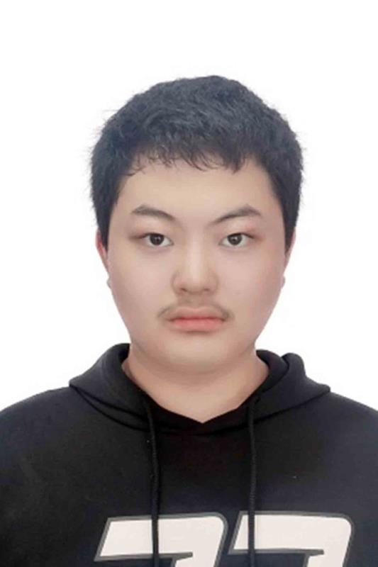 爱笑的男孩的第一张照片--父母相亲团