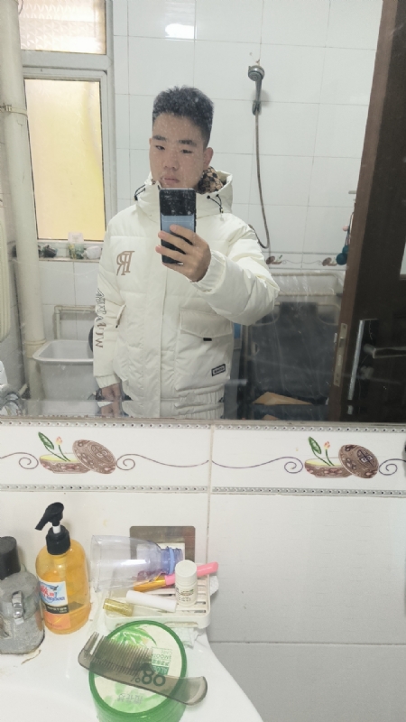 小李的第一张照片--父母相亲团