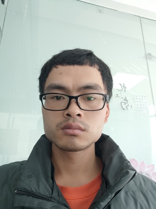 林嘉任的第二张照片--父母相亲团