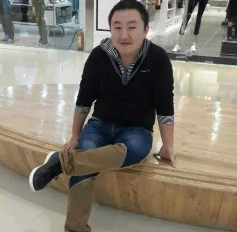 牛哥的第一张照片--父母相亲团