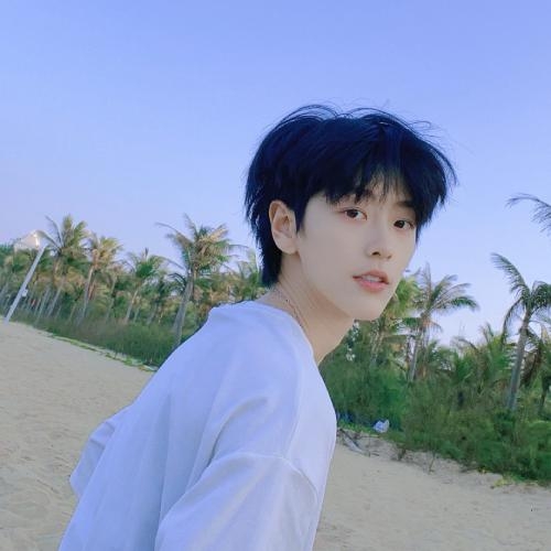 允执其中2024的第一张照片--父母相亲团