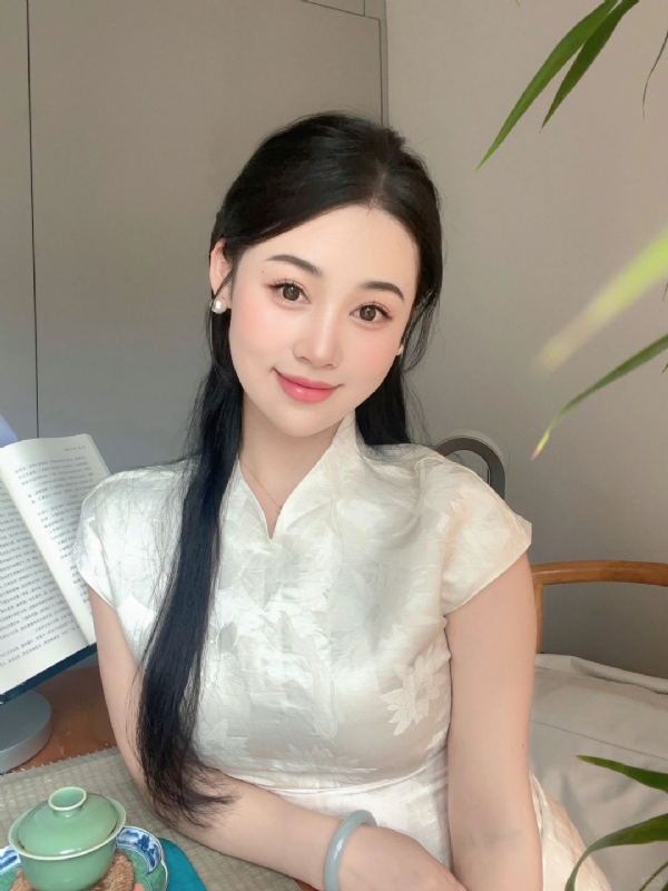 小慧的第一张照片--父母相亲团