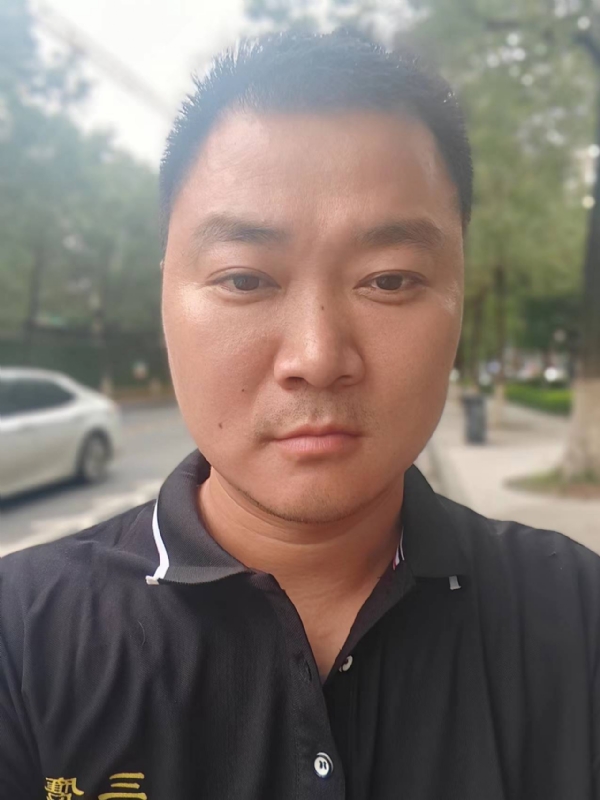 独寂的第一张照片--父母相亲团